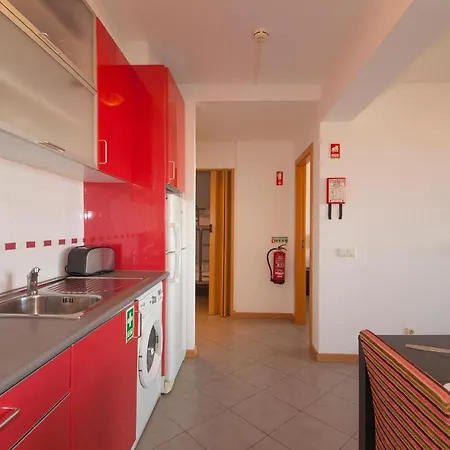 B42 - Ocean Apartment